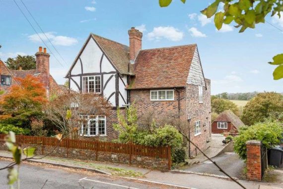 5&nbsp;Bedroom&nbsp;Detached